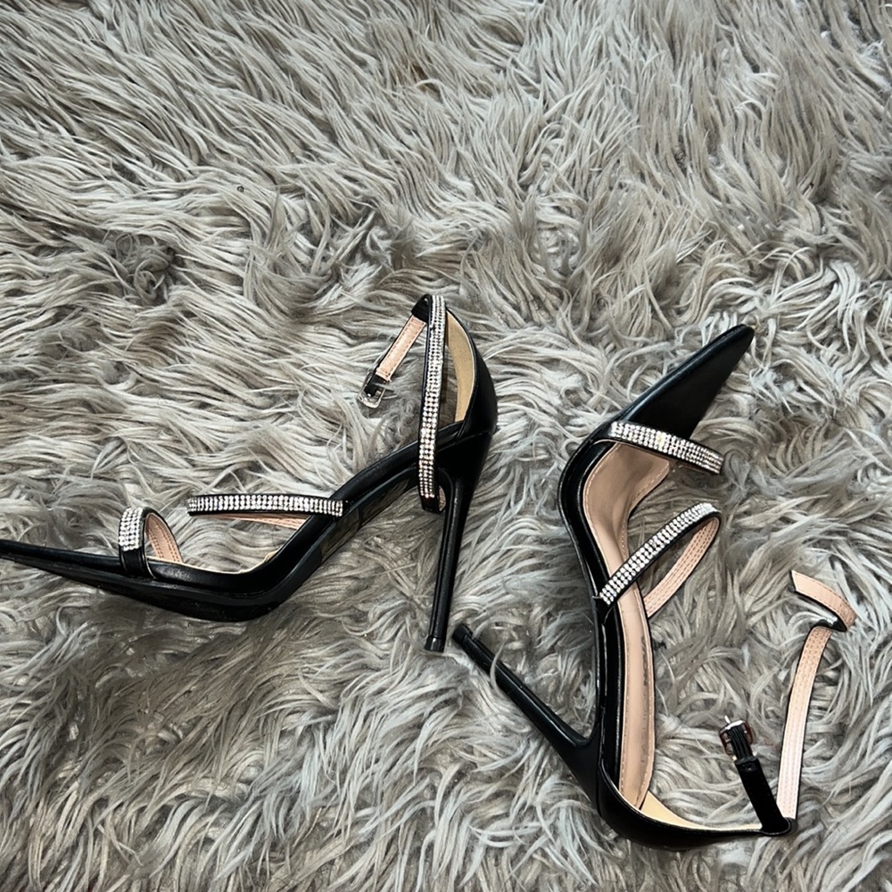 “That Girl “ Rhinestone heel - Picture 4 of 4